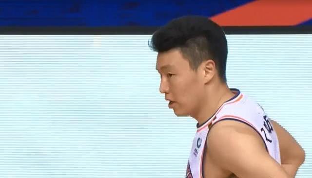 IMdianjing sports里程碑夜迈阿密热火状态回暖；欧篮联清晨刷纪录；质疑声仍在；球探报告显示潜力的简单介绍